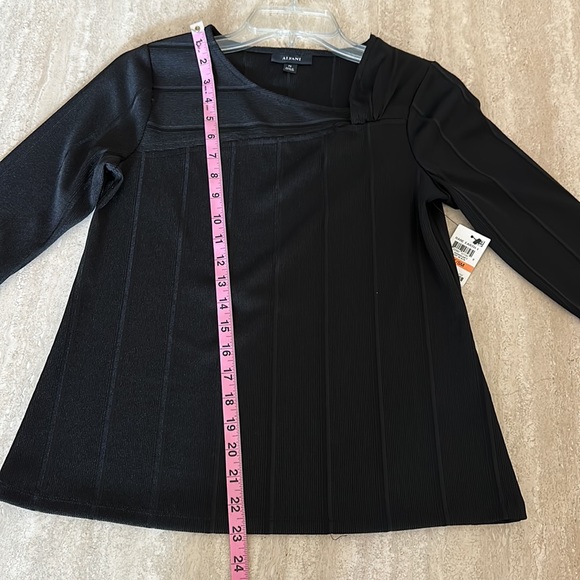 NWT Alfani black top - Picture 4 of 9